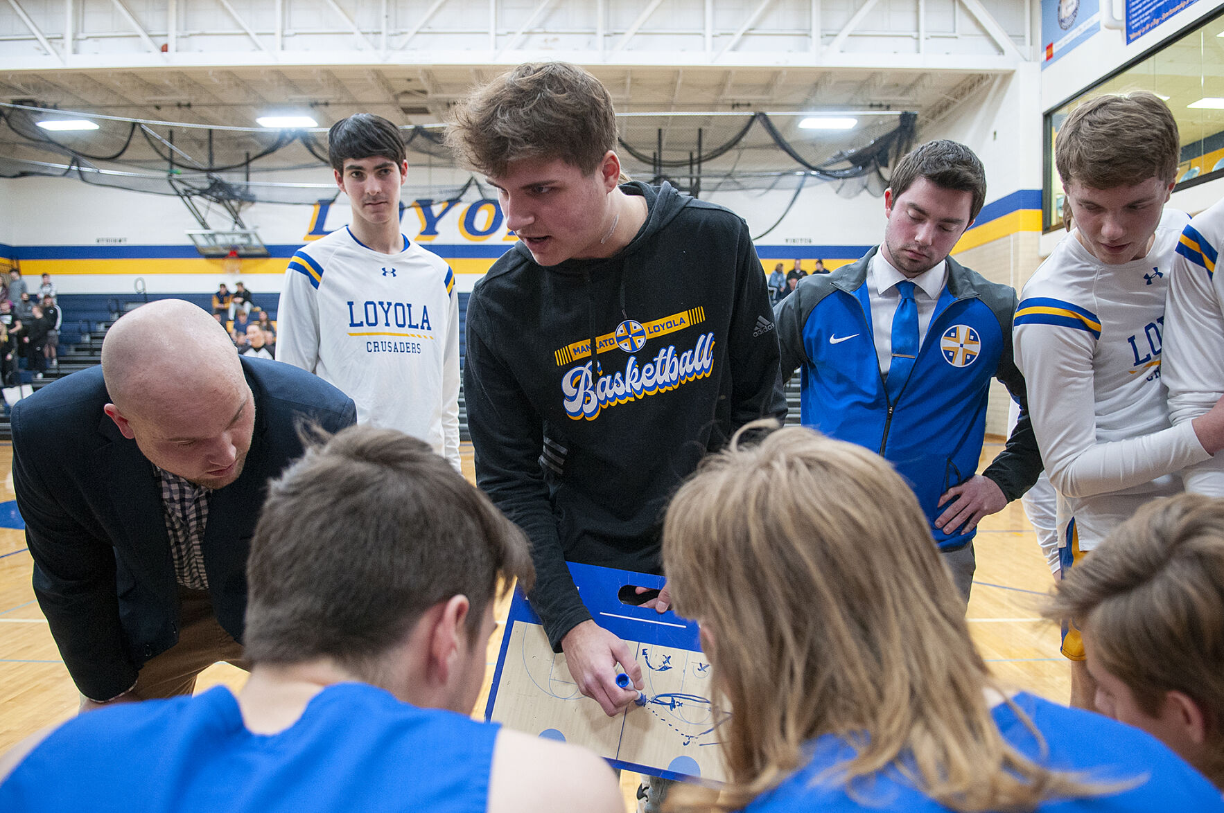 Loyola senior Kunz faces cancer challenge